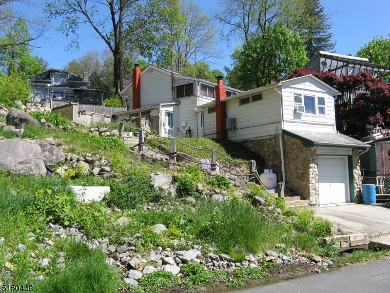 21 Walton Pl - Photo 1