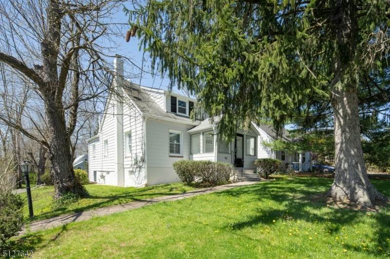62 Plainfield Rd - Photo 1