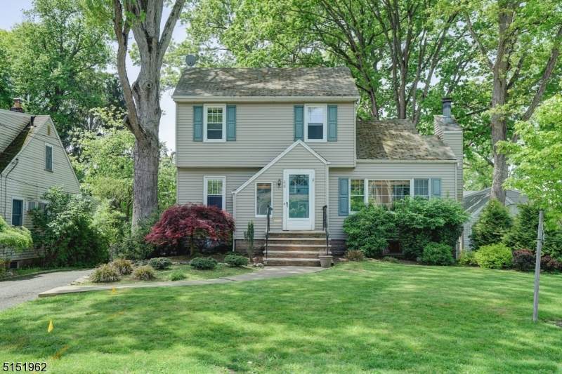 44 Brookside Ave - Photo 1