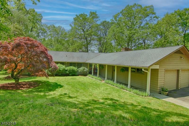 101 Peachcroft Dr - Photo 1