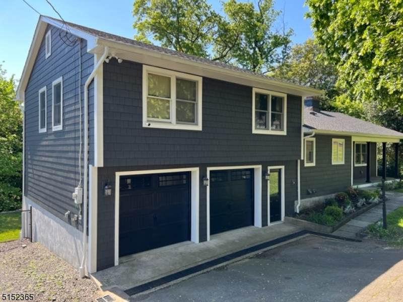 108 N Watchung Dr - Photo 1
