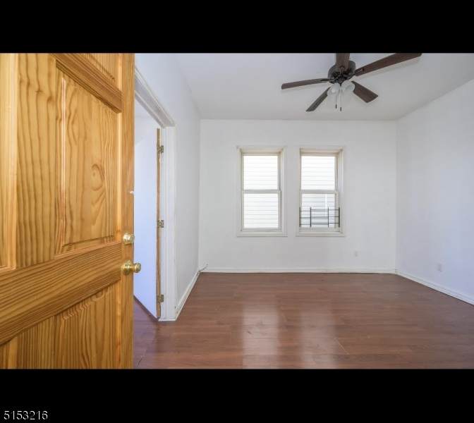371 Badger Ave - Photo 1