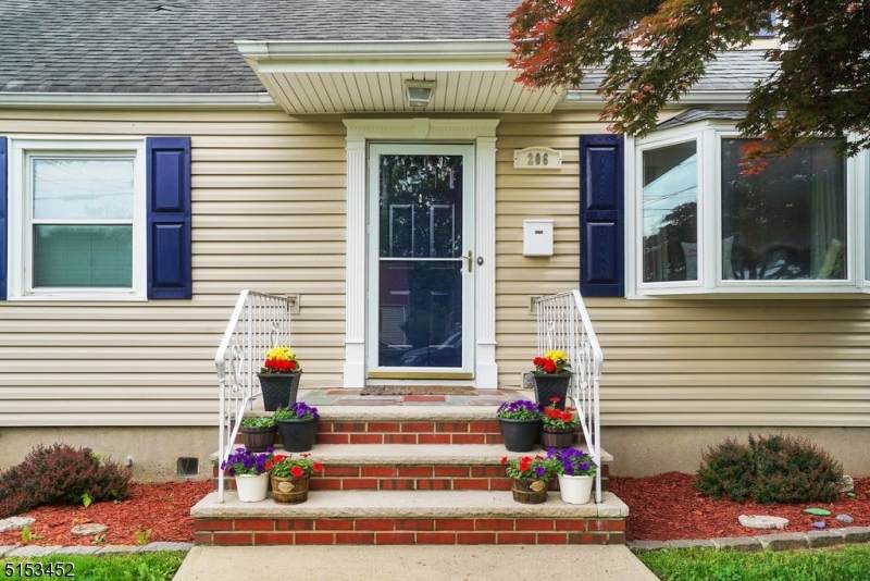 206 Glenside Pl - Photo 1