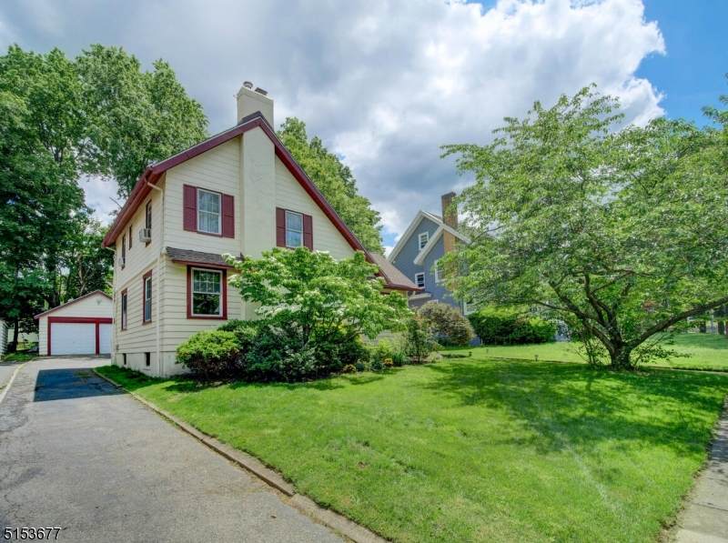 14 University Ct - Photo 1