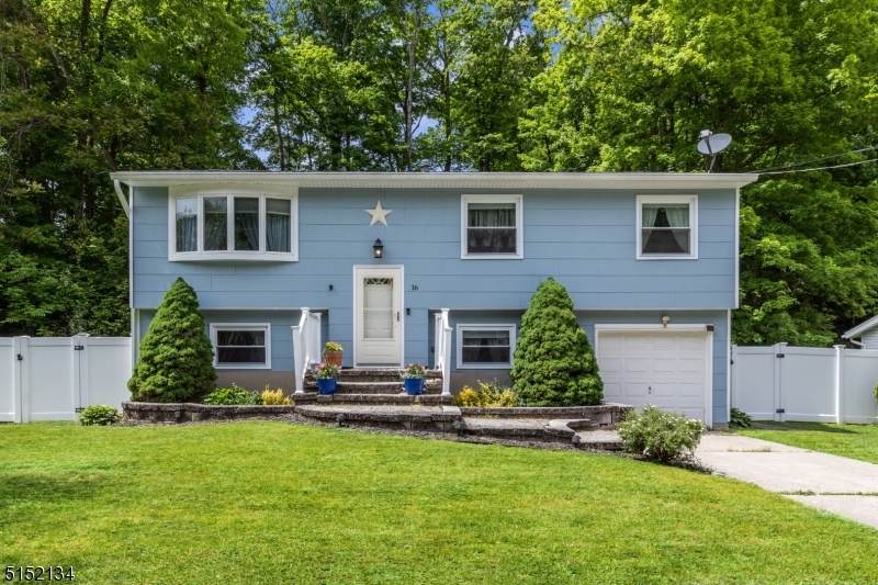 16 Donald Ave - Photo 1