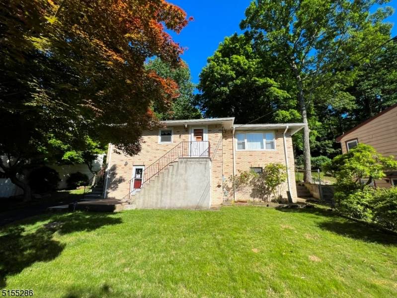 44 Monhegan Ave - Photo 1