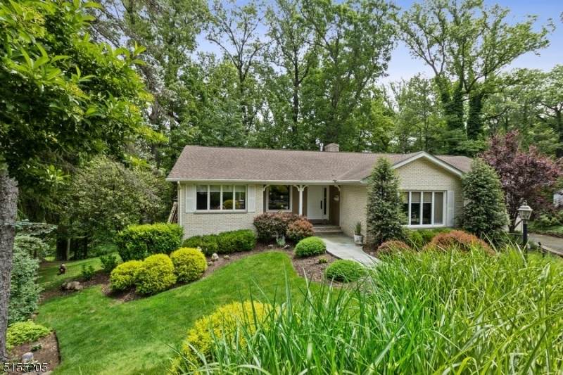6 Ford Ln - Photo 1
