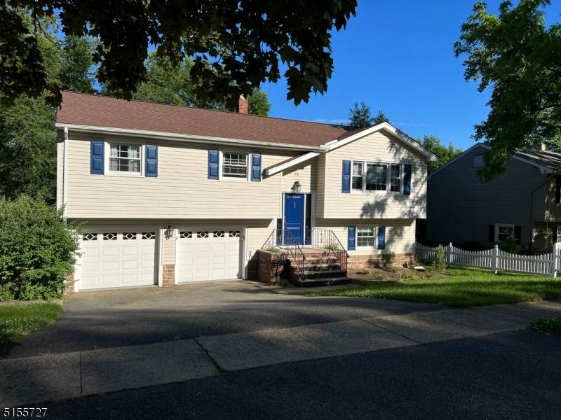 13 Adams Dr - Photo 1