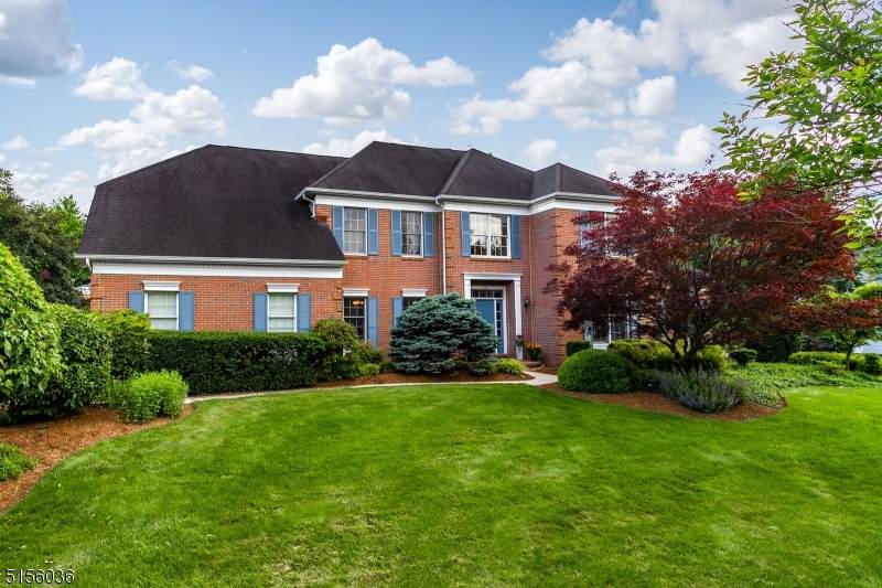 25 Westbury Ct - Photo 1