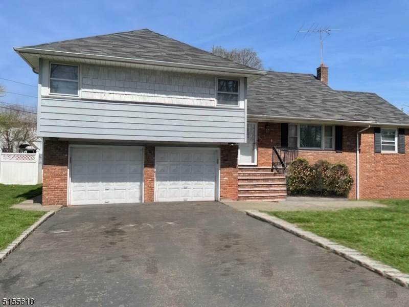 650 Fairway Dr - Photo 1