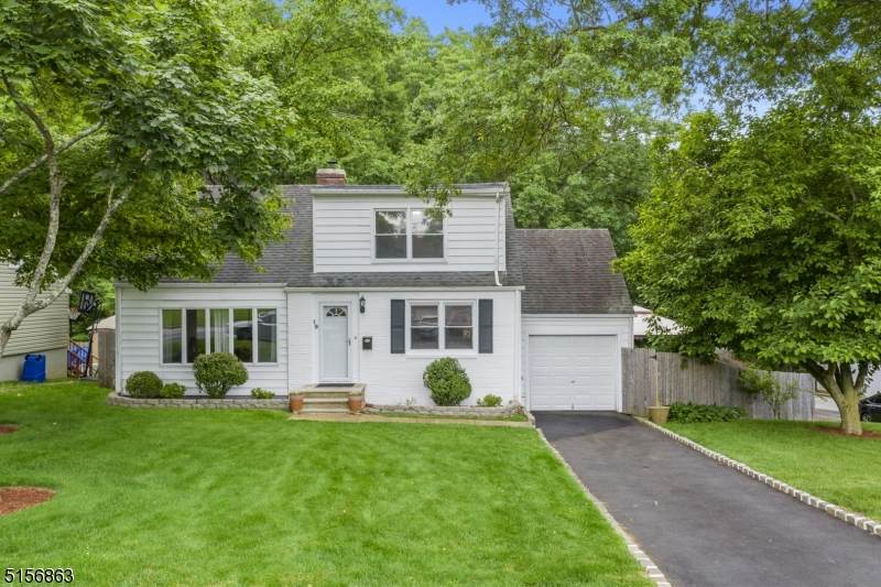 19 Glenview Dr - Photo 1