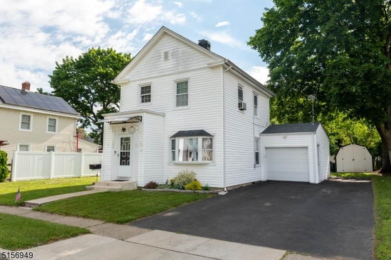 127 Monroe St - Photo 1
