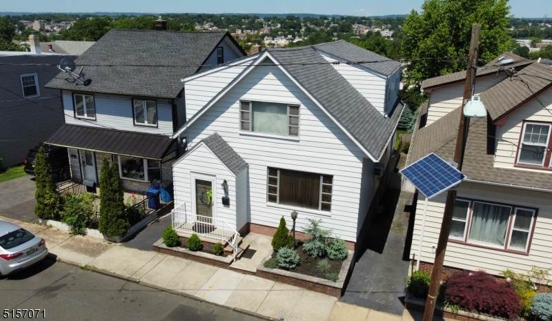 33 Lorrigan Pl - Photo 1
