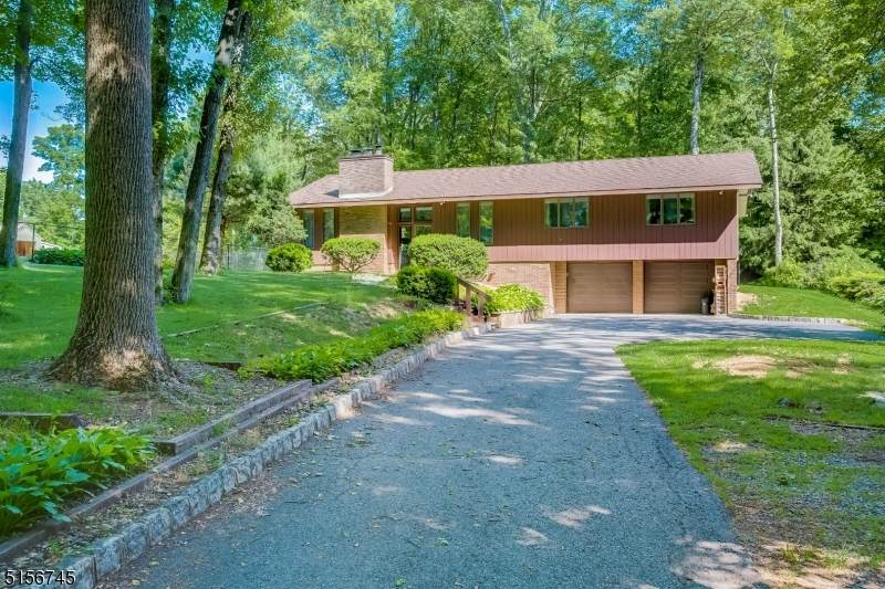 88 Espanong Rd - Photo 1