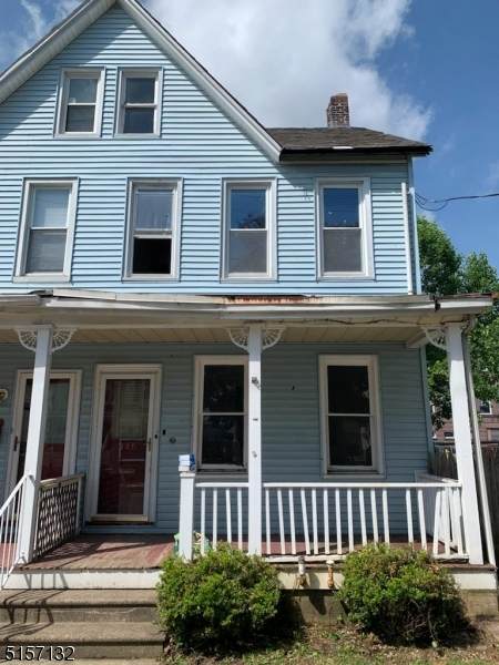 346 Bates St - Photo 1