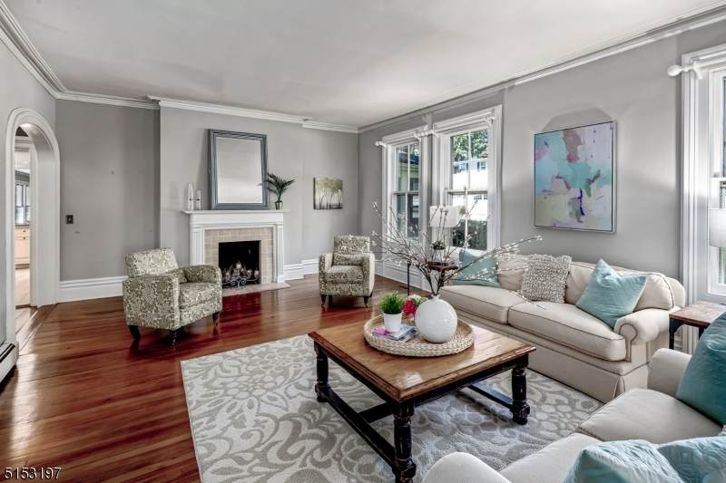 4 Browning Ct - Photo 1