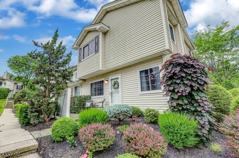 139 Cortland Ln - Photo 1