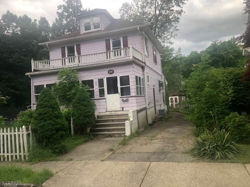 69 Garden Ave - Photo 1