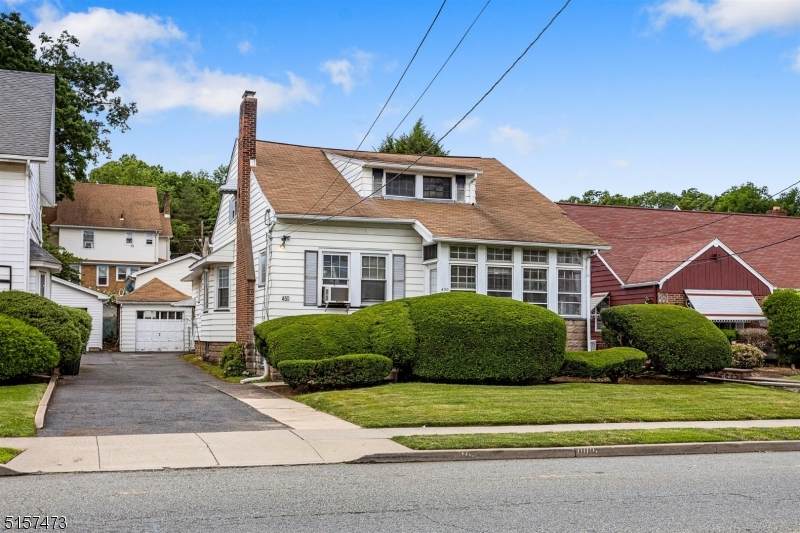 450 Passaic Ave - Photo 1