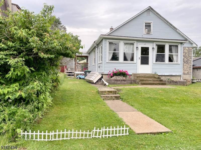 12 Meadow Ave - Photo 1