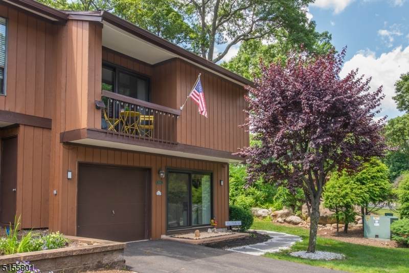 739 Upperway - Photo 1