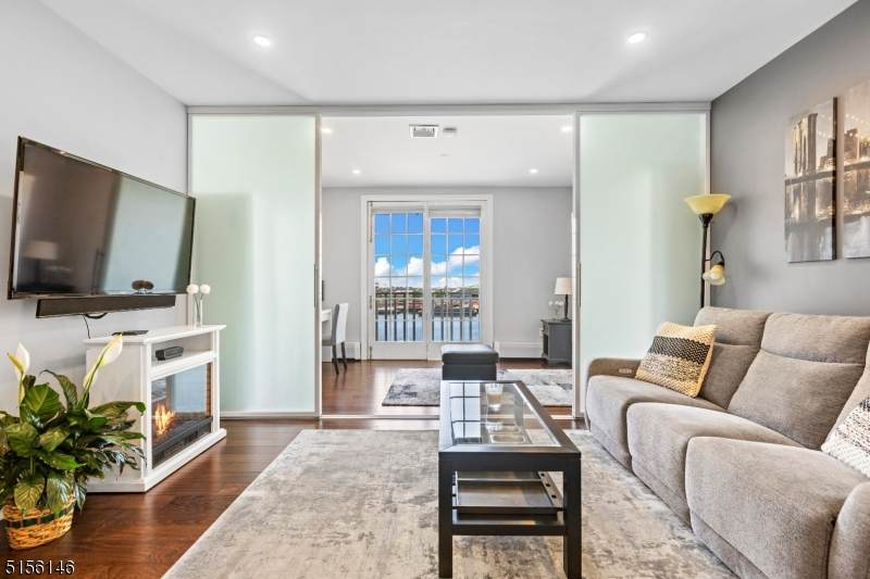 100 Shearwater Ct - Photo 1