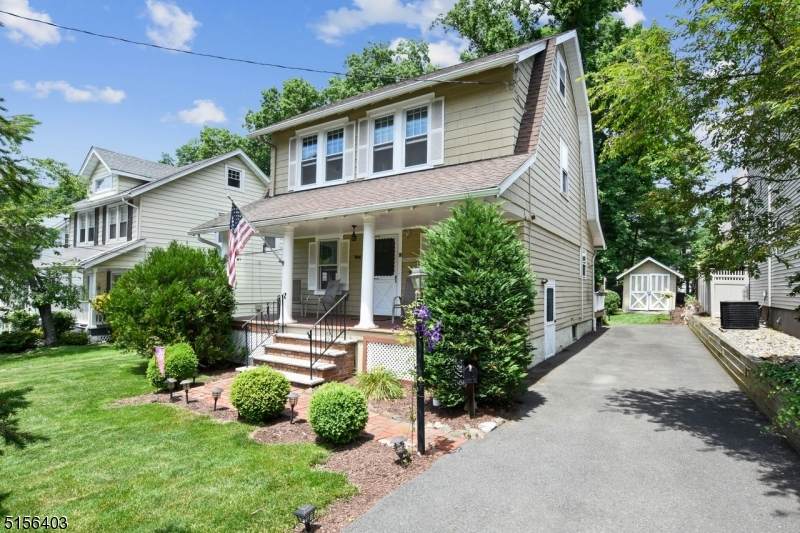 10 Lincoln Ave - Photo 1