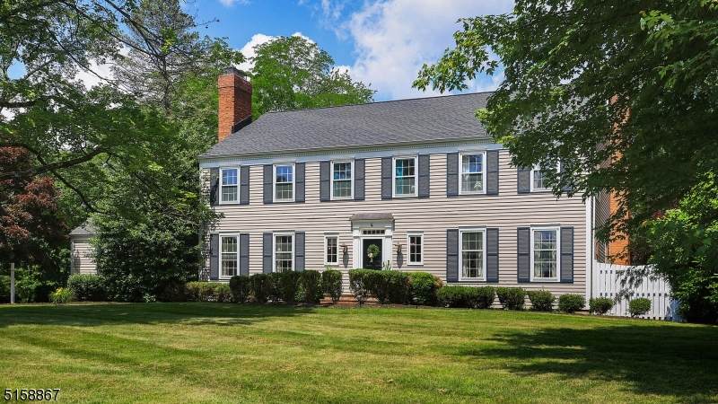 18 Rolling Hill Rd - Photo 1