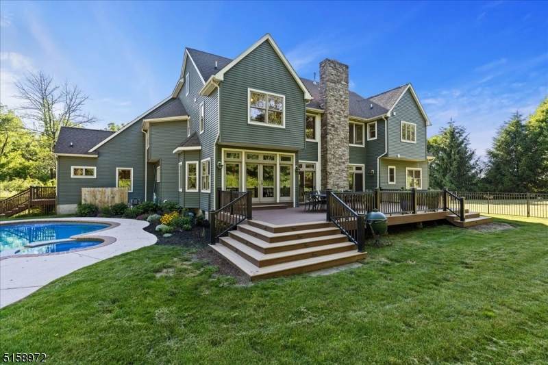 8 Poplar Rd - Photo 1