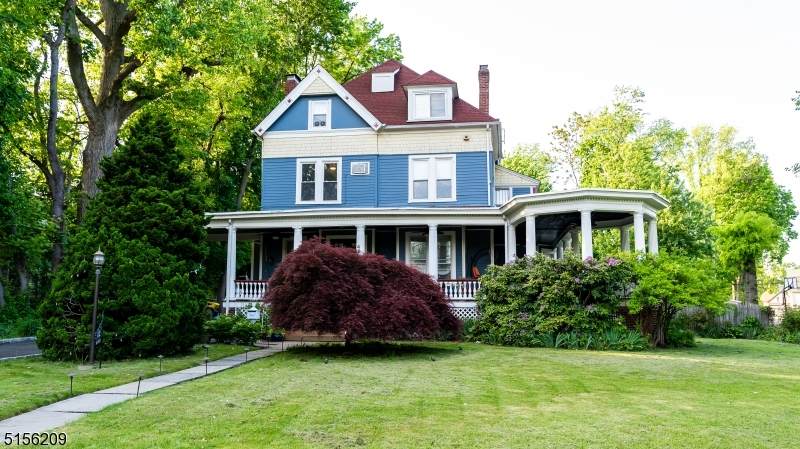 42 E Park St - Photo 1