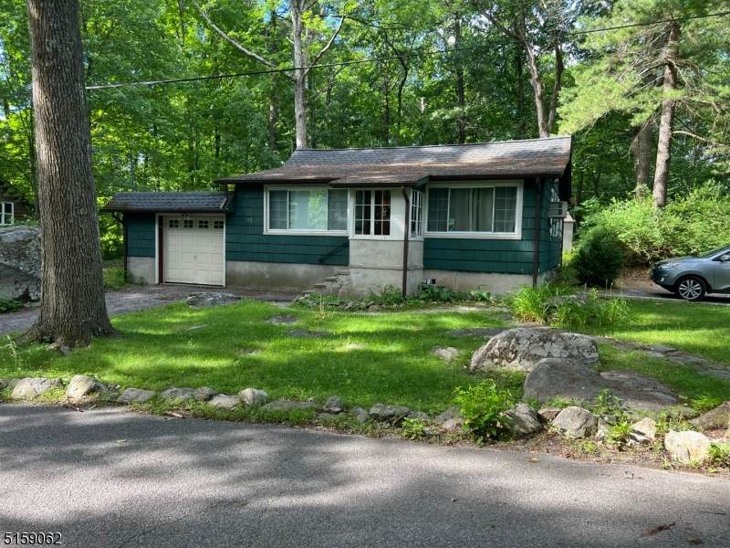 237 Waconia Rd - Photo 1