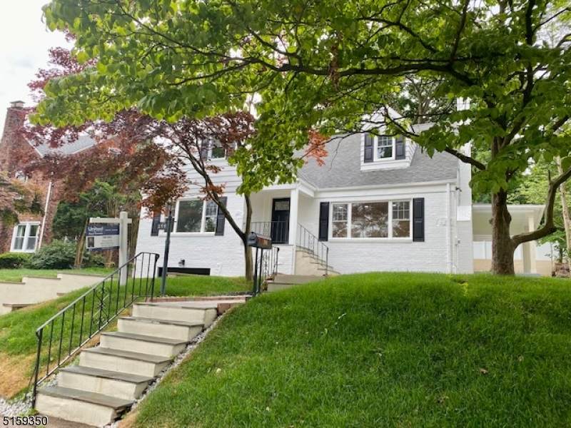 194 Pasadena Pl - Photo 1