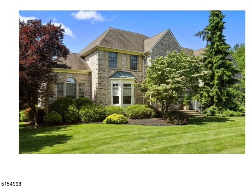 7 Crosswood Way - Photo 1