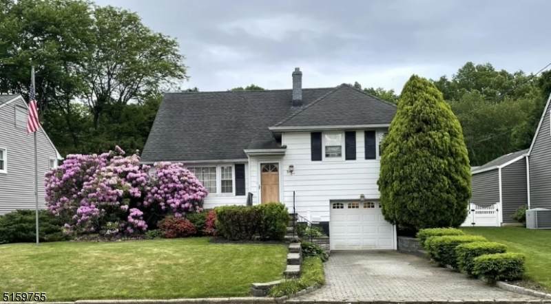 51 Mendell Ave - Photo 1