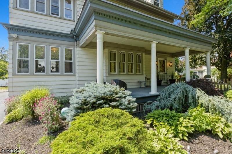 392 Ridge St - Photo 1