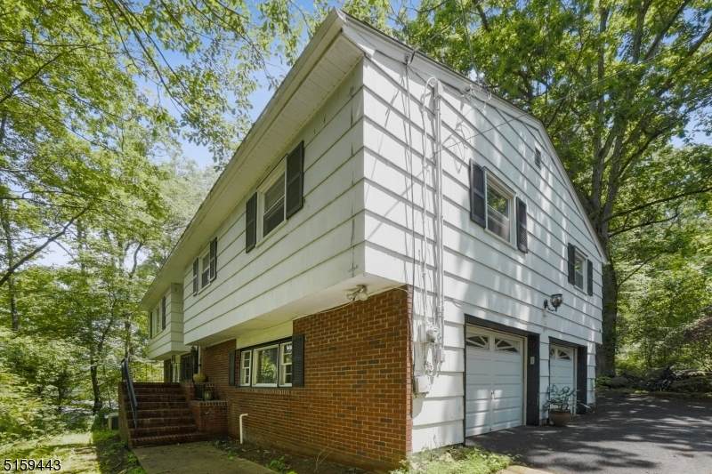 1 Freeman Ln - Photo 1