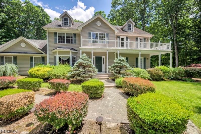 3 Pondview Ln - Photo 1
