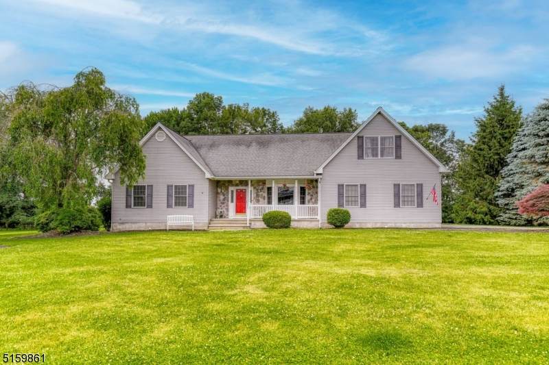 19 Cambridge Rd - Photo 1