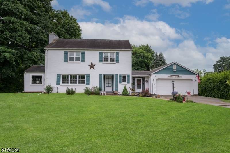 19 Drakestown Rd - Photo 1