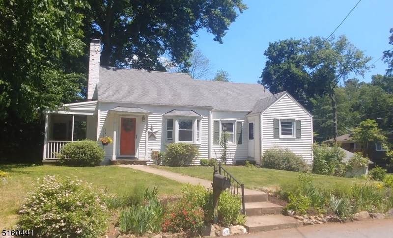 105 Lakewood Dr - Photo 1