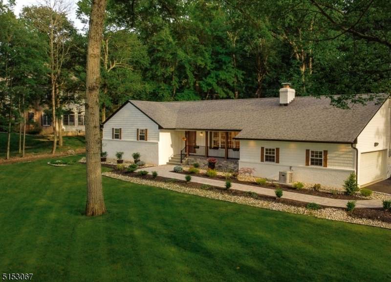 132 Mountainview Rd - Photo 1