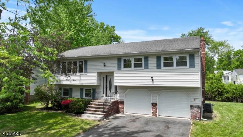 12 Wolf Pl - Photo 1
