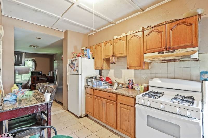 141 N 5Th St - Photo 1