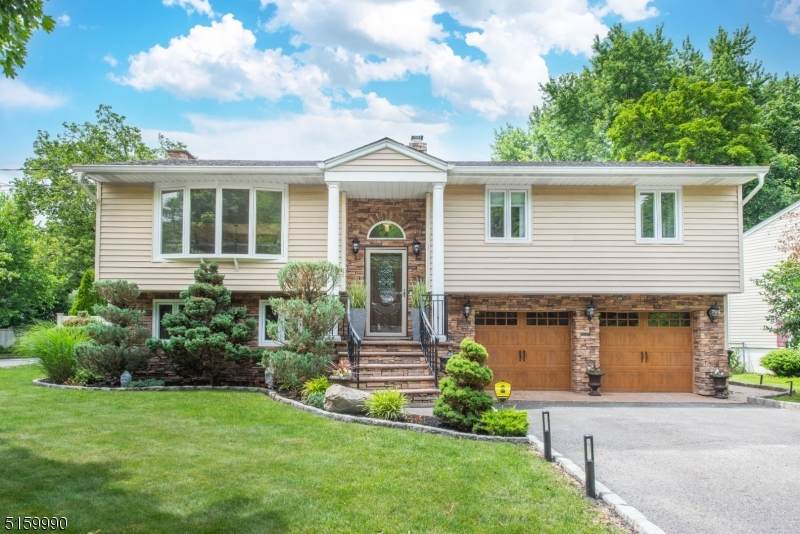 84 Steuben Ave - Photo 1