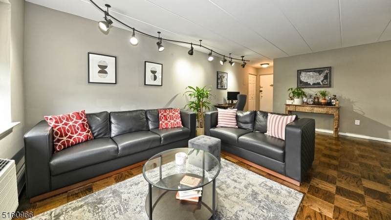 25 Jefferson St - Photo 1