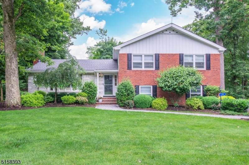 14 Hickory Dr - Photo 1