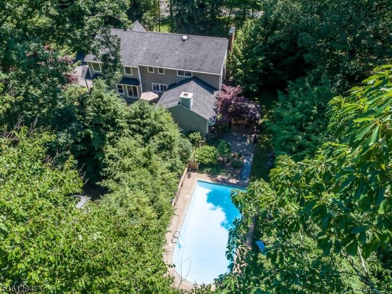 12 Sleepy Hollow Rd - Photo 1
