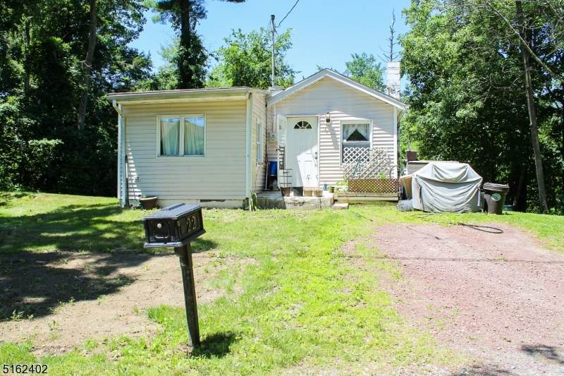 22 Florence Rd - Photo 1