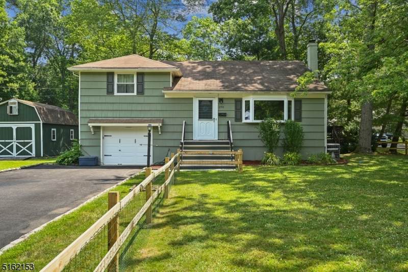293 Passaic Ave - Photo 1
