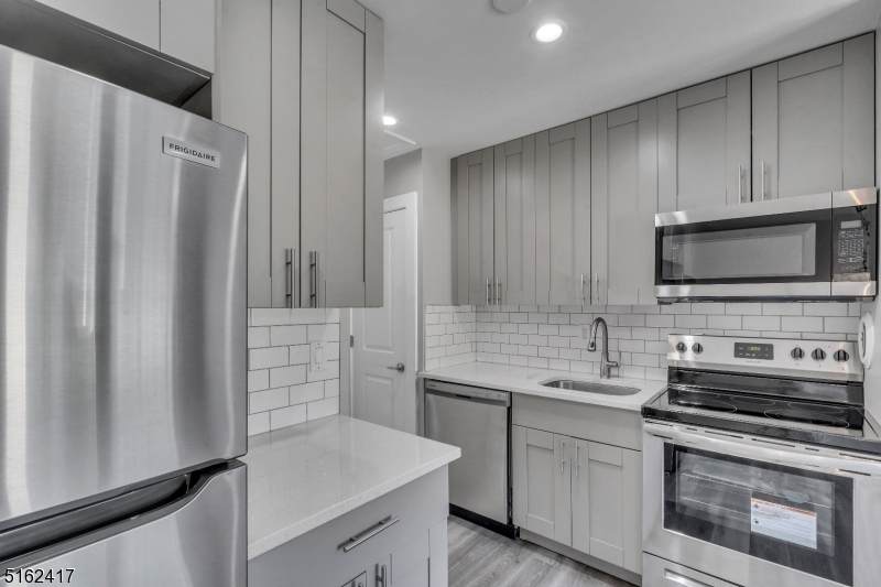 1300 Fulton St - Photo 1